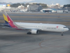 ASIANA　B767-300到着②