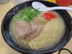 博多ラーメン「はかたや」のラーメン