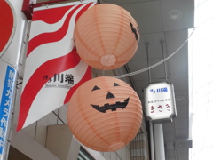 川端商店街のハロウィン飾り②