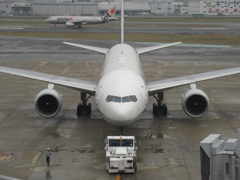 ANA  777-200プッシュバック①