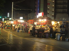 夜の博多屋台