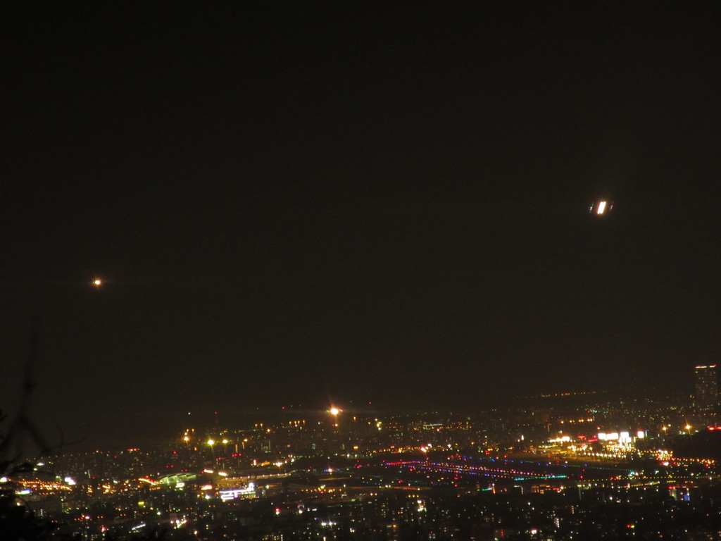 福岡空港の夜景②