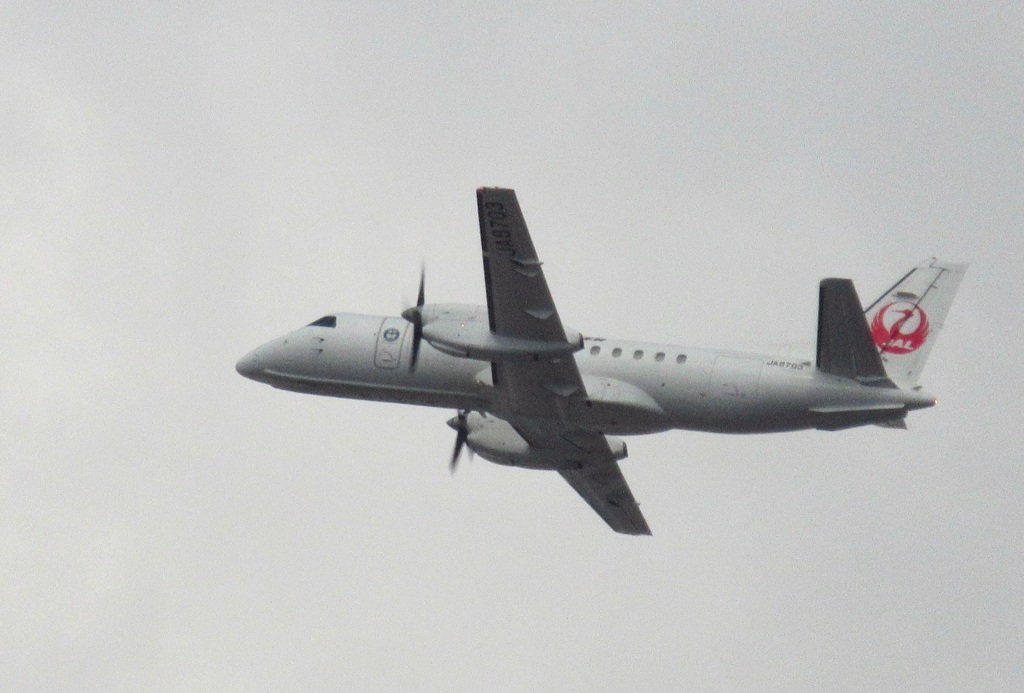 離陸　エアコミューター