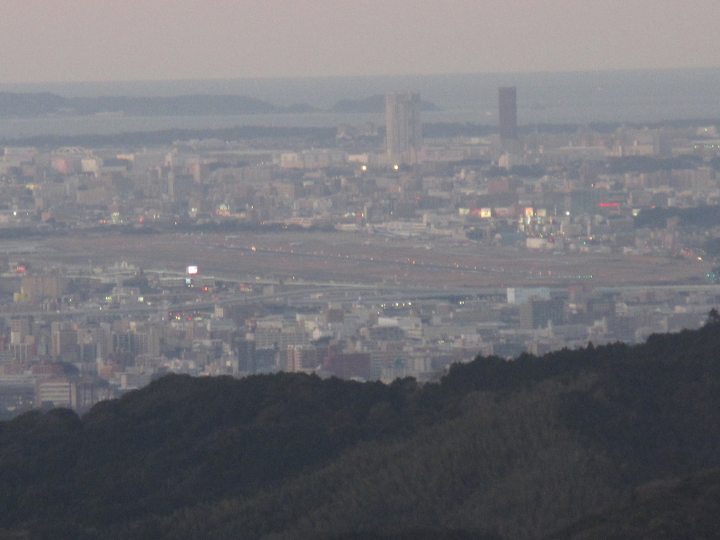 山頂から見える夕暮れの景色⑧