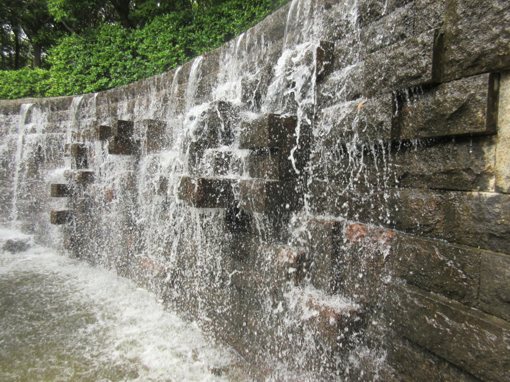 噴水と水しぶき　①