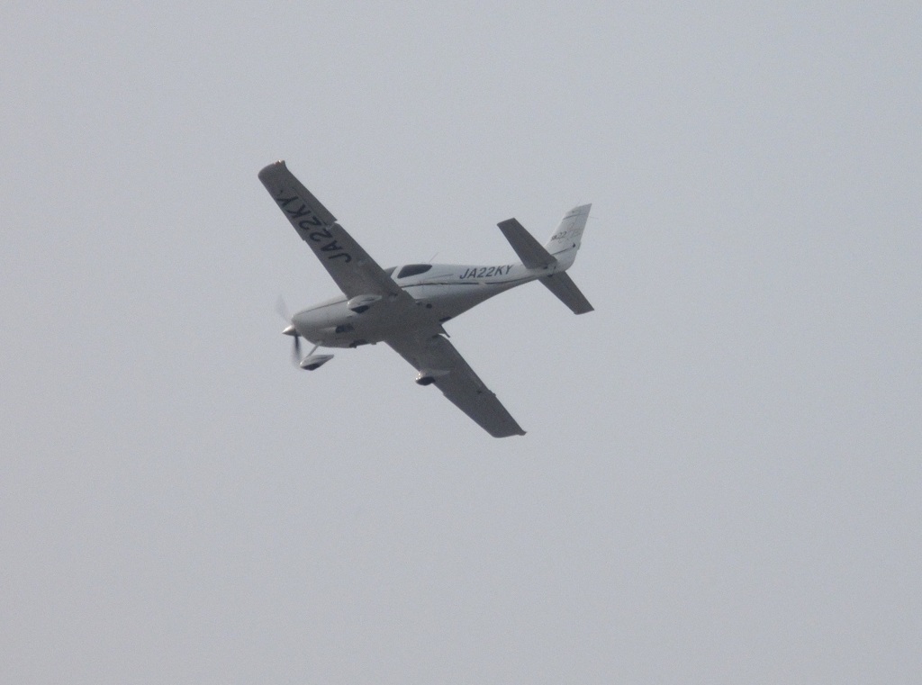 真下から眺めるアプローチ①