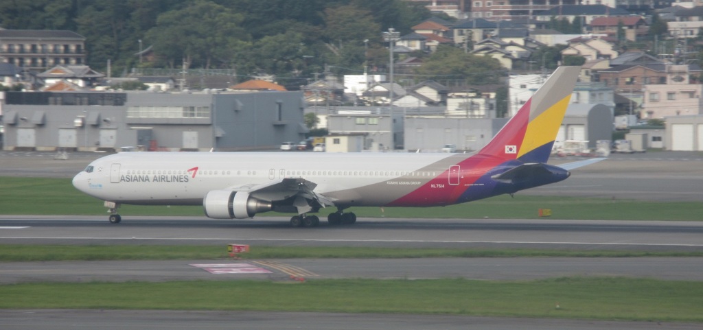 アシアナB767-300  ①