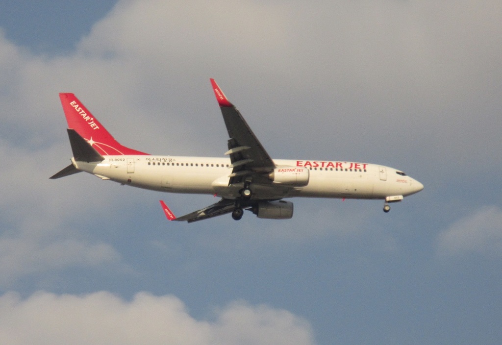 福岡空港へのアプローチを東区付近より眺める⑧