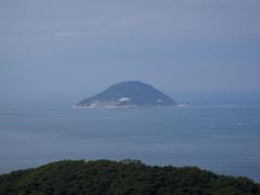 能古島から眺める玄海島