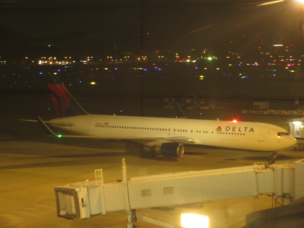 DELTA　B767到着