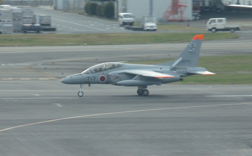 T-4訓練機　