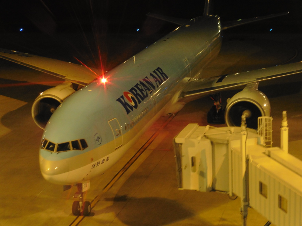 KOREAN　AIR　B777-300の到着