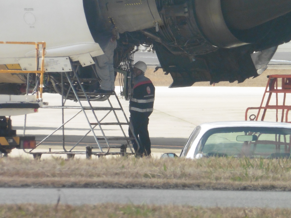 離陸時にトラブルを起こしたJALのB777②