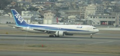 ANA　B6の着陸時のストロボが