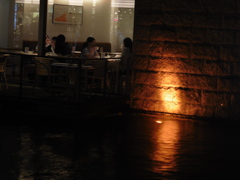 夜のキャナルシティより①