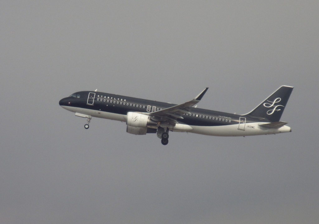 離陸　スターフライヤー