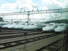 博多総合車両基地を眺める