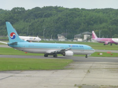 離陸待ちのKOREAN　AIR　B737-900