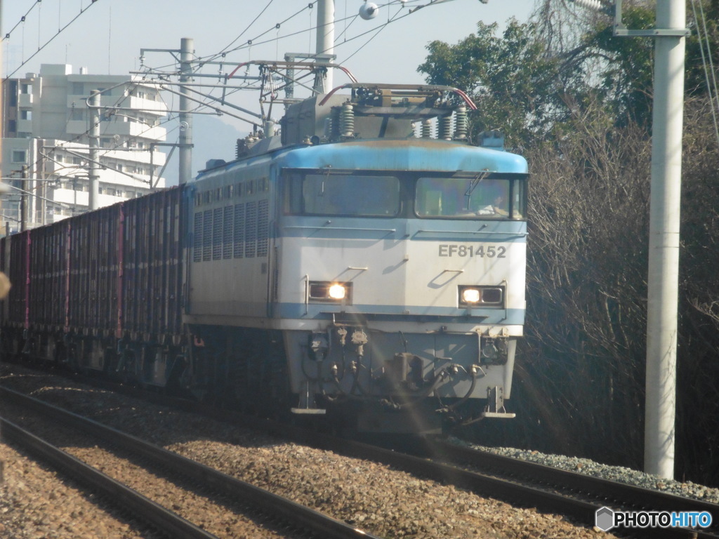 EF81-452貨物通過