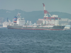 関門海峡を航行する船⑤
