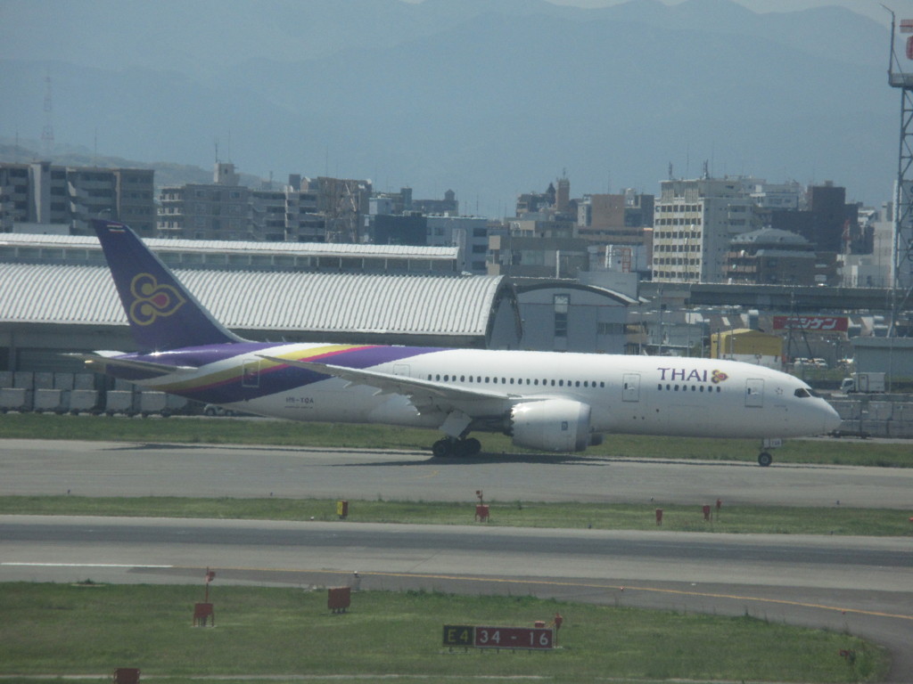 タイ国際　B787-8