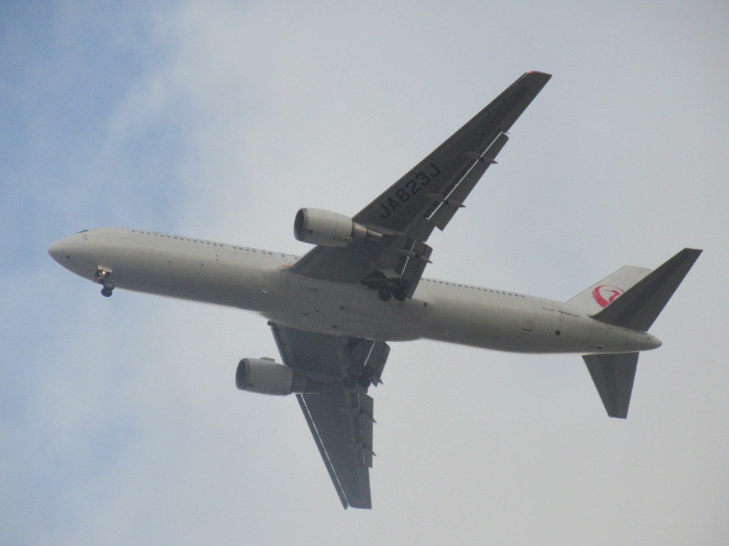 JAL 767-300 JA623J