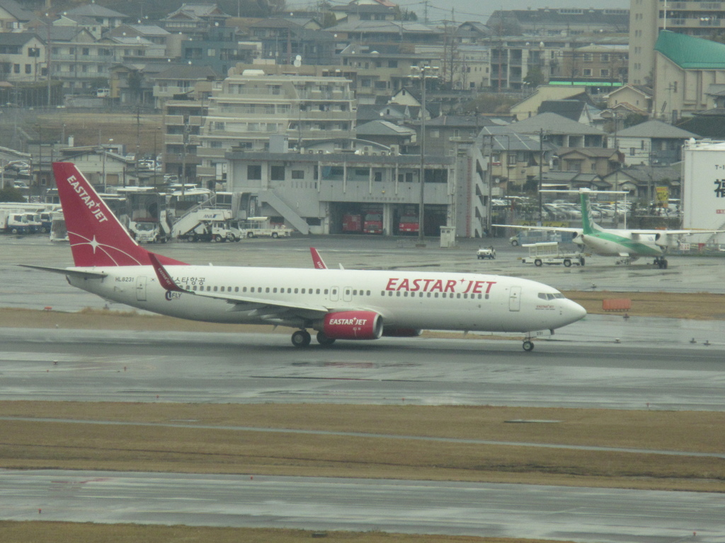 EATAR JET  737-800