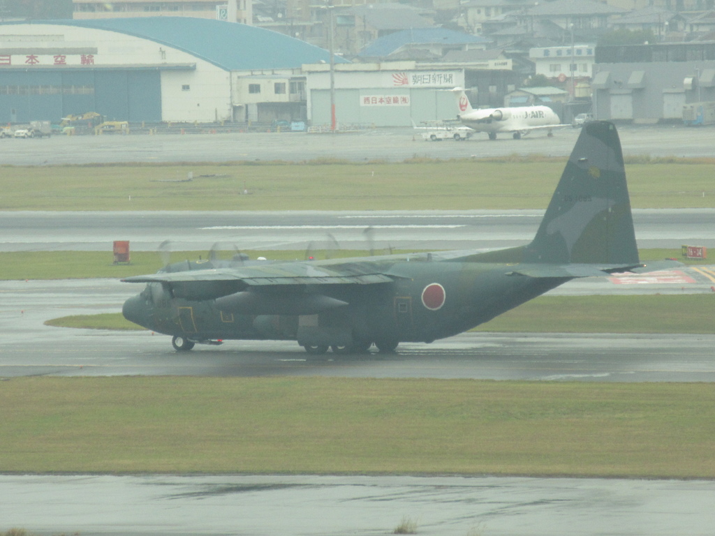 航空自衛隊　C-130ハーキュリー