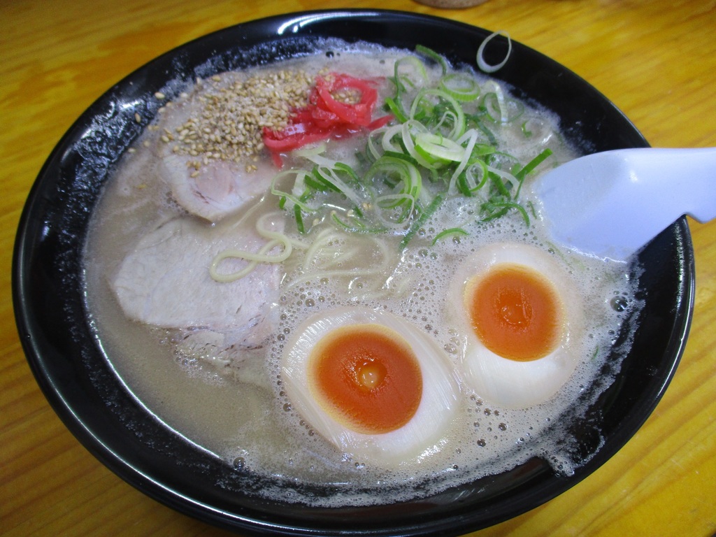 長浜ラーメン　長浜ナンバーワンにて