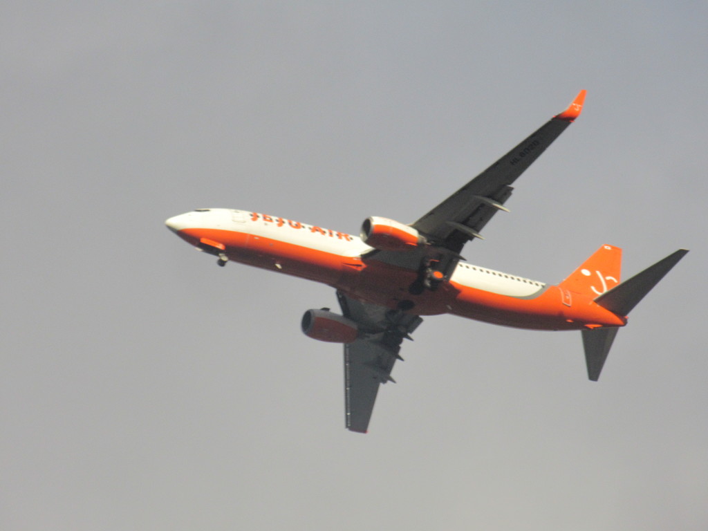 JEJU AIR  HL8020