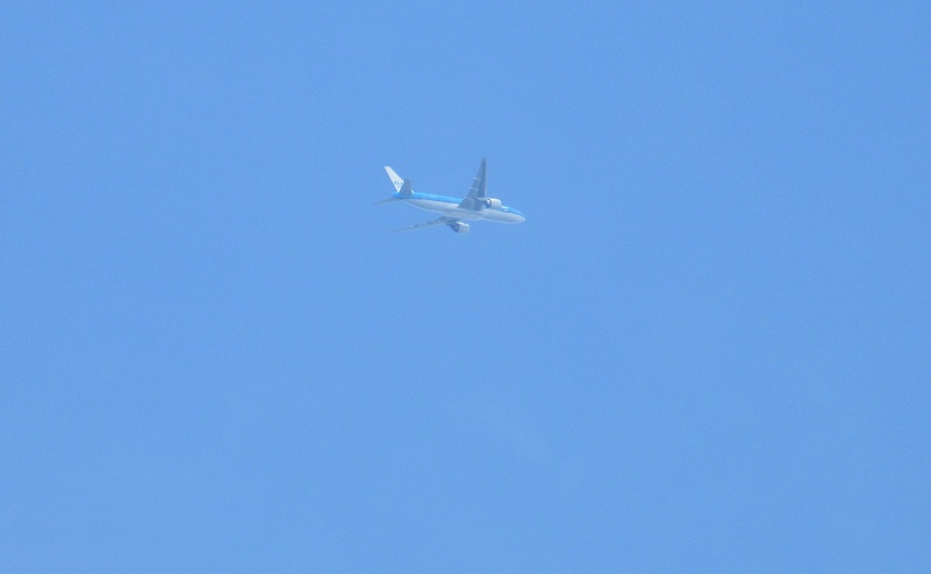 青空とKLM