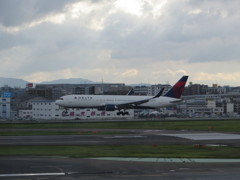 デルタ航空到着