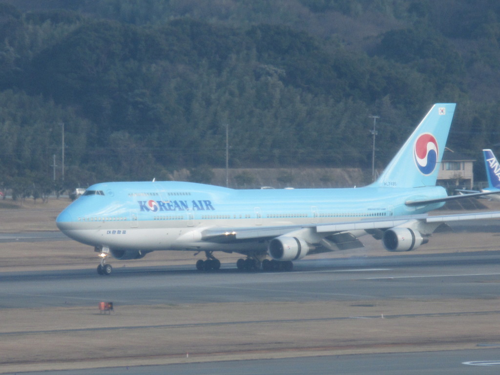 KOREAN AIR  B747-400到着①