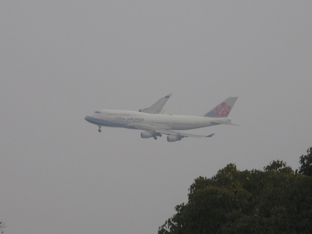 昨日のチャイナエアラインのジャンボのアプローチ