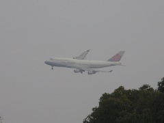 昨日のチャイナエアラインのジャンボのアプローチ
