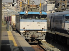 EF81-455貨物の通過