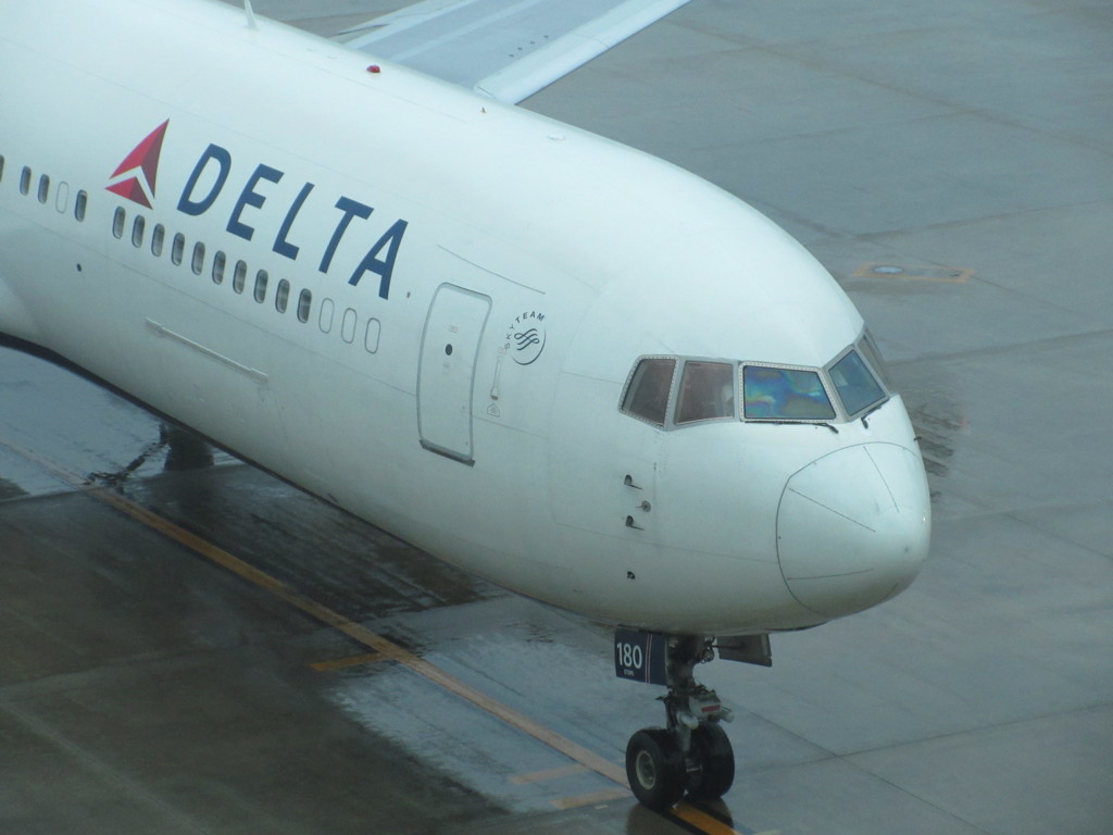 DELTA　B767到着②