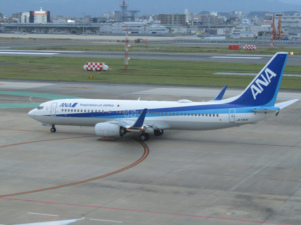 夕暮れの福岡空港にて　⑧