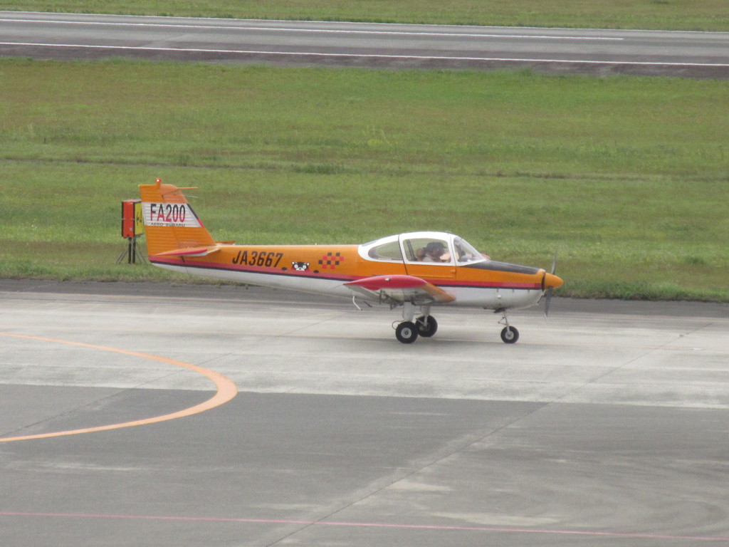 熊本空港の小型機②
