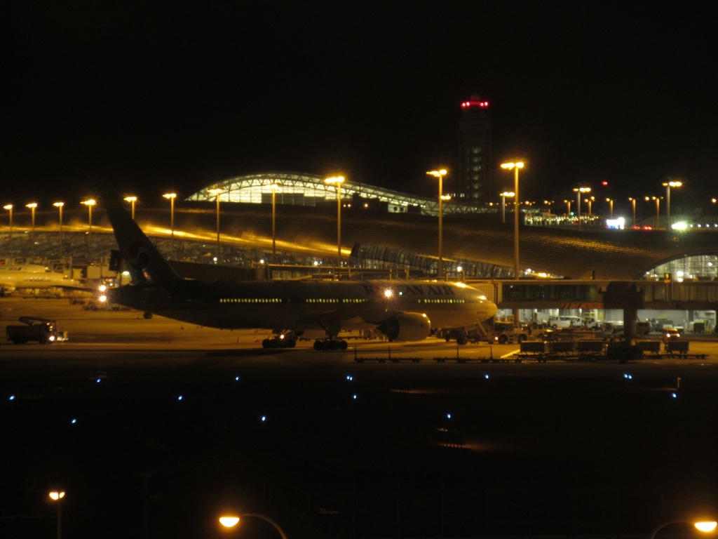 夜の関空にて⑦