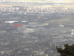 工場が立ち並ぶ街並み