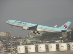 KOREAN AIR  A330-300