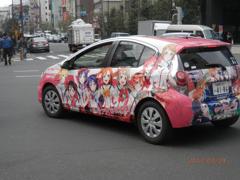 秋葉を走るマニアックな車