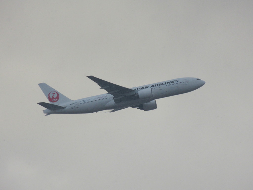 離陸するJALのダイキンオーキッドジェット