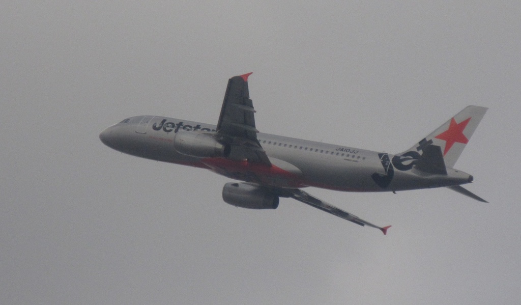 離陸ジェットスター