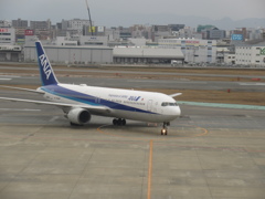 ANA  767-300  JA606A ①