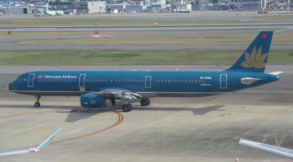 ベトナム航空　A321出発