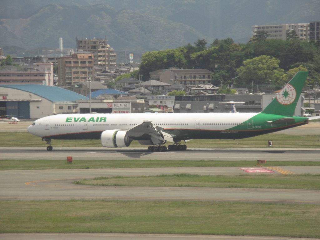 EVA B777-300　新塗装①