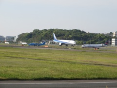 混雑する福岡空港②