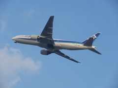 ANA B777 離陸